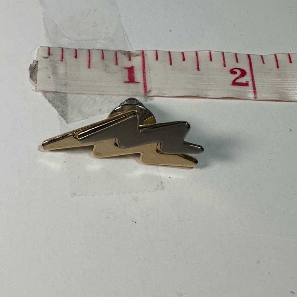 Small two tone metal lightning bolt pin vintage